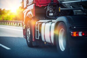 How Federal Trucking Regulations Affect Accident Claims in Florida